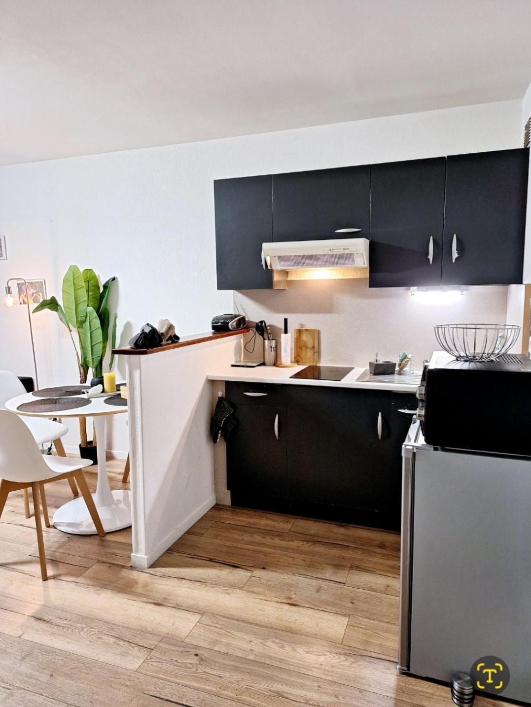 Appartement Cosy Proche Gare - Fibre Optique Et Parking Angouleme Luaran gambar